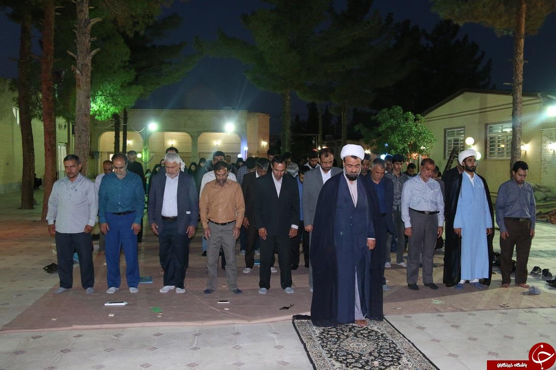مراسم ضیافت افطاری خانواده شهداء مدافع حرم + تصویر