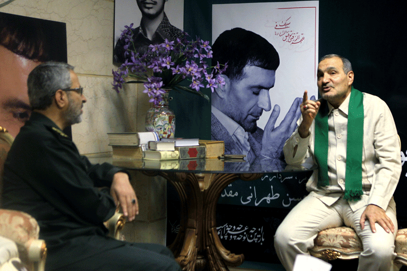 سردار غیب‌پرور با خانواده شهید طهرانی‌مقدم دیدار کرد