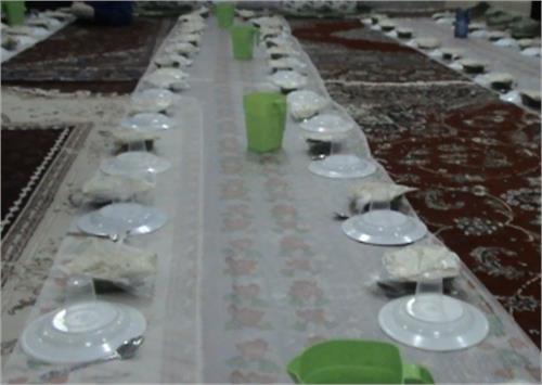 برپایی سفره افطاری برای ایتام و معلولان در شوشتر