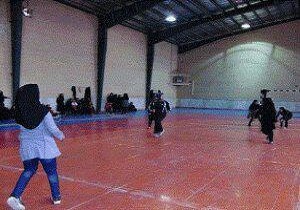 در دومین شب از برگزاری مسابقات داژبال بانوان بافق
