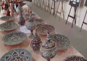 برپایی نمایشگاه صنایع دستی معلولان ذهنی + فیلم