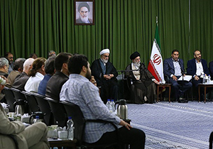 رهنمودهای مقام معظم رهبری سبب غنای فکری و ارتقای شعر شاعران می شود