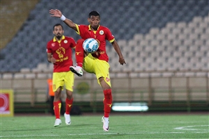 هافبک نفت به استقلال پیوست