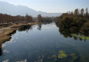 تأمین آب باغات غرب اصفهان در تابستان