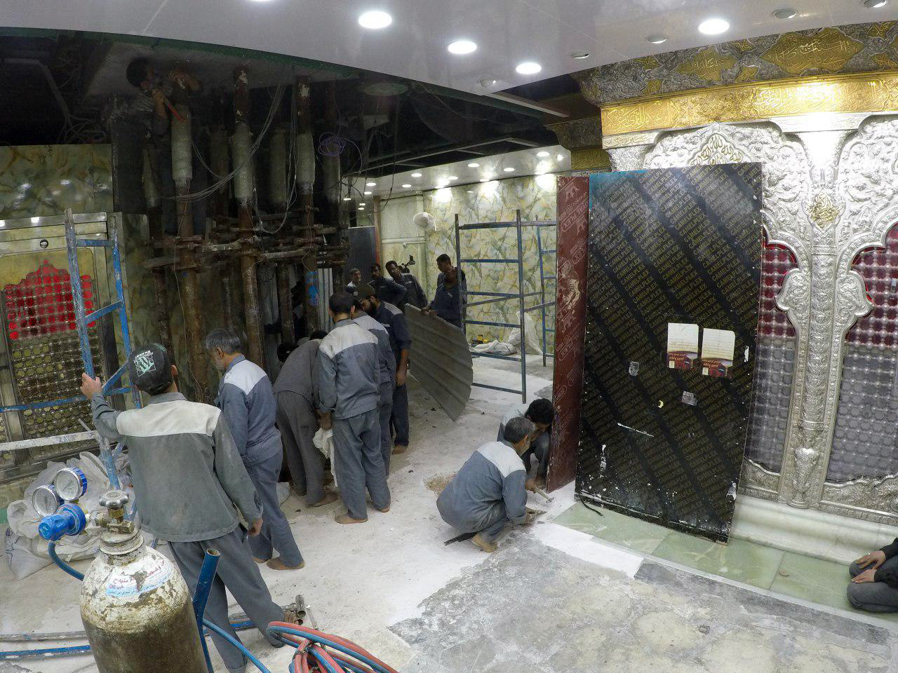 تقویت و مقاوم سازی ستون سوم اطراف ضریح مطهر امام حسین(ع)