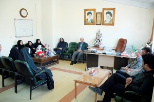 گسترش همکاری سوادآموزی با مراکز علمی و پژوهشی