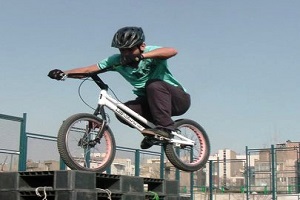 بازدید رئیس فدراسیون دوچرخه سواری از پیست "BMX" کرمان