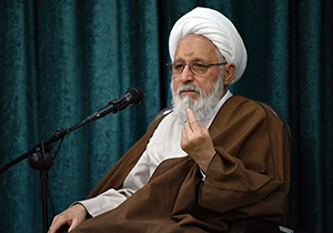 زنجیره جوانان متدین مستحكم شود