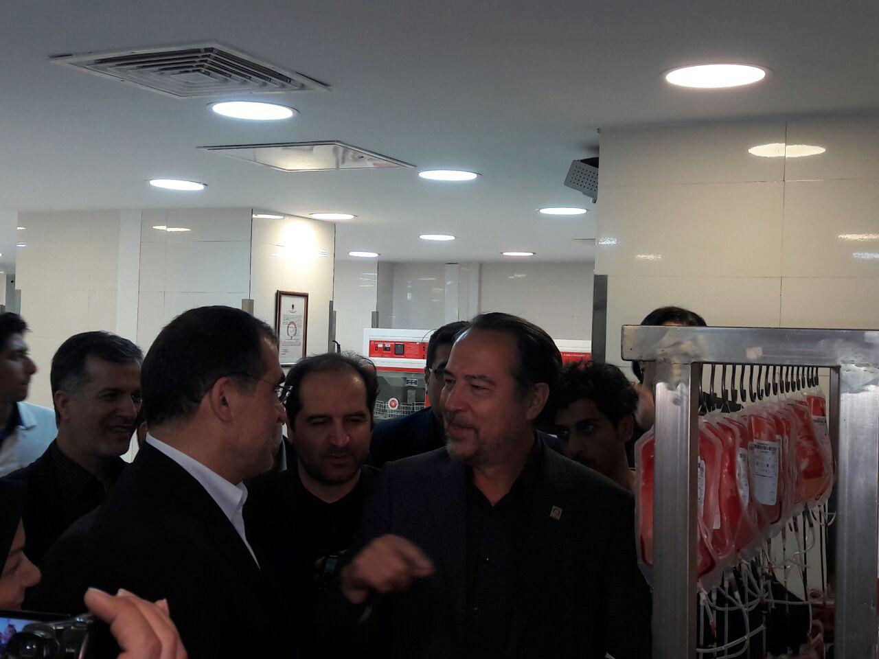 بازديد وزير بهداشت از پايگاه انتقال خون وصال+ تصاوير
