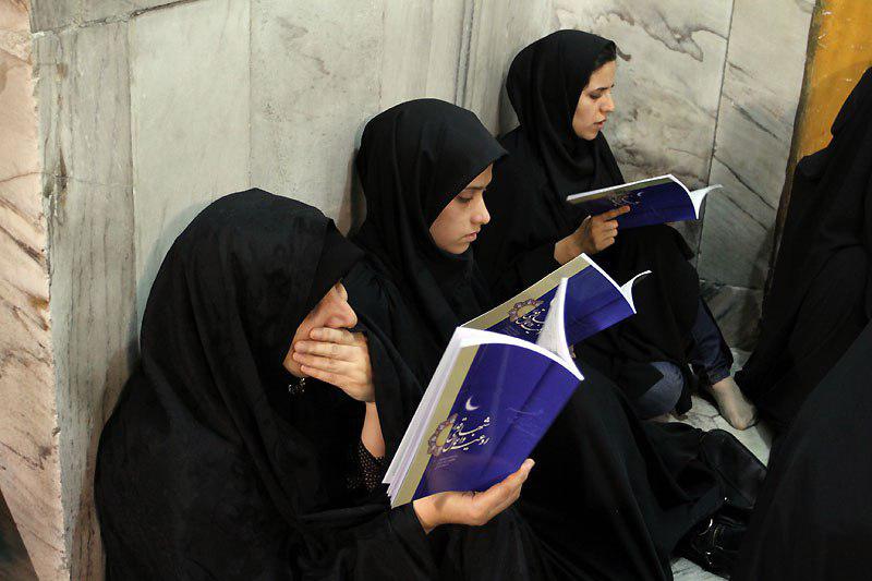 طنین فریاد الغوث الغوث در حرم مطهر رضوی