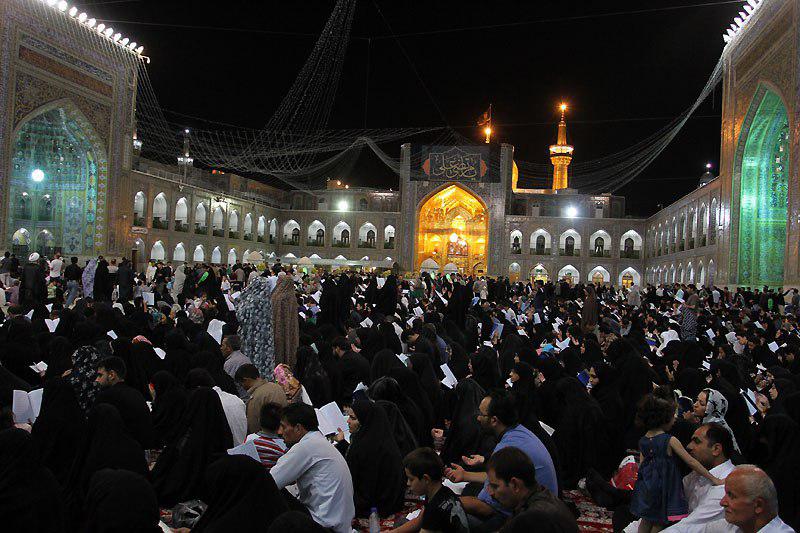 طنین فریاد الغوث الغوث در حرم مطهر رضوی