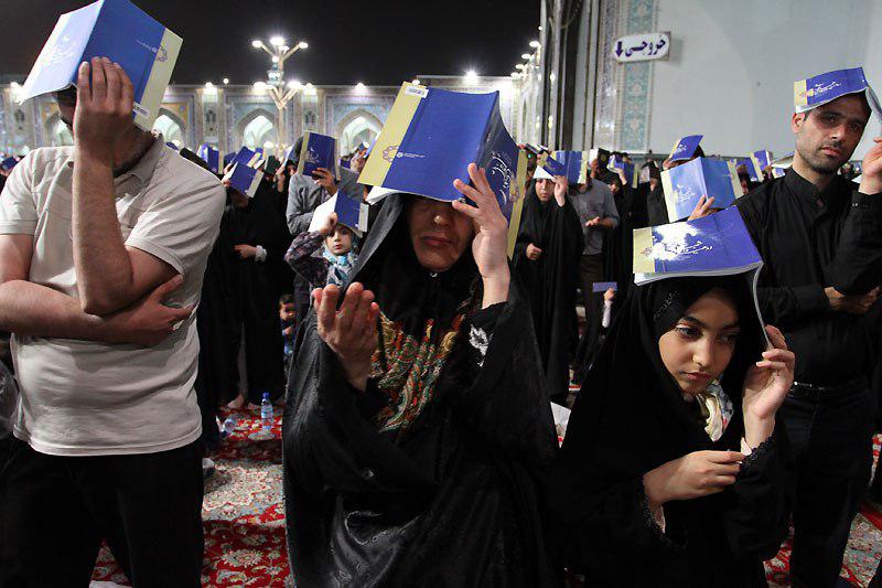 طنین فریاد الغوث الغوث در حرم مطهر رضوی