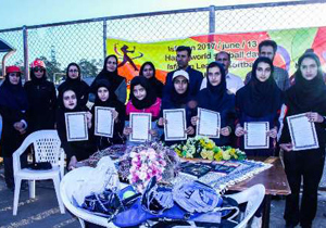 قهرمانی نجف اباد در لیگ سافتبال دانش آموزی استان اصفهان
