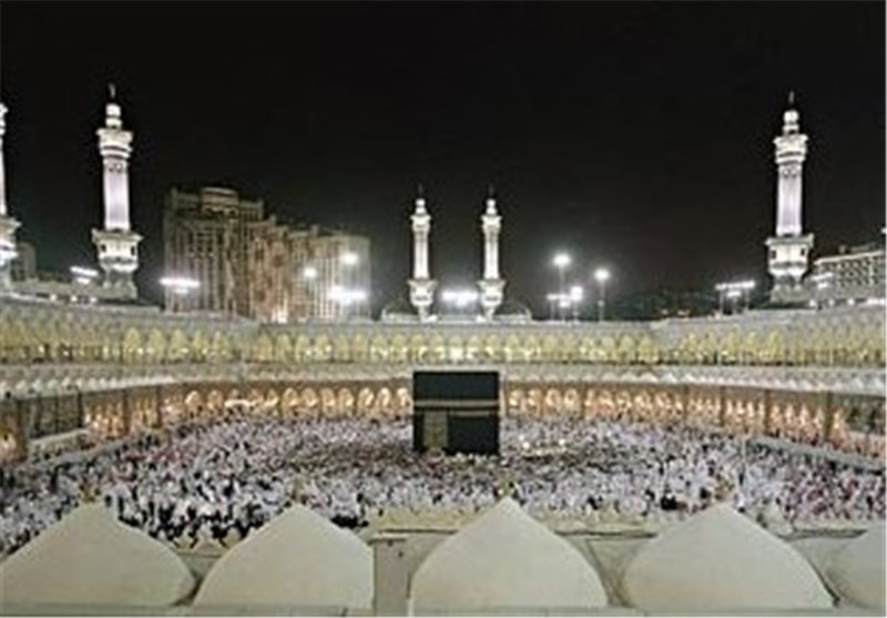 معاینات زائرین حج تمتع ۹۶ در قم آغاز شد