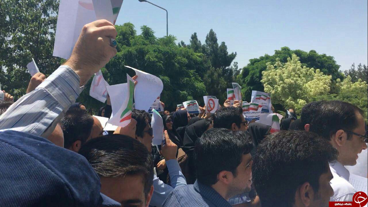 گلایه دانشجویان دانشگاه فردوسی در مشهد + تصاویر