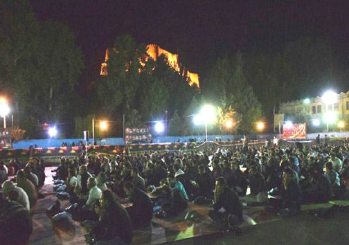 شب زنده داری روزه&zwnj;داران خرم&zwnj;آبادی در پادگان امام حسین (ع)