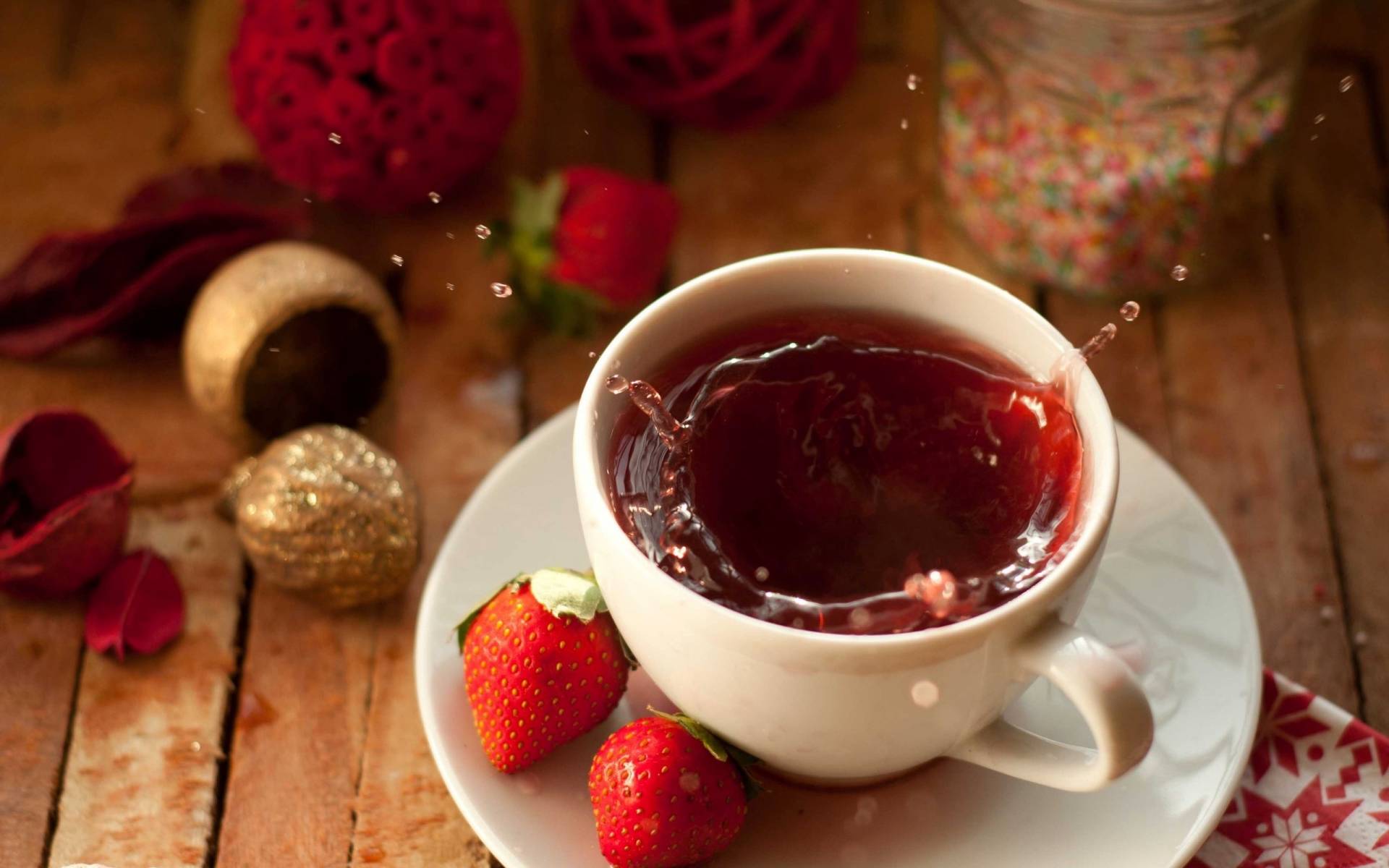 پف چشمانتان دائمی است؟ این دمنوش&zwnj;ها را بنوشید