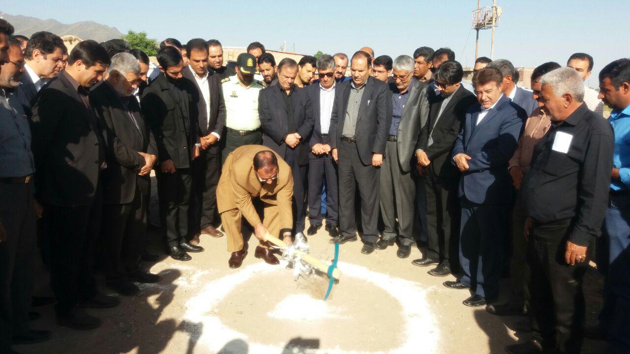 آغاز طرح اتصال دو بخش در استان کرمان با حضور معاون پارلمانی رییس جمهور