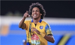 حریف پرسپولیس بازیکن 9 میلیاردی جذب کرد