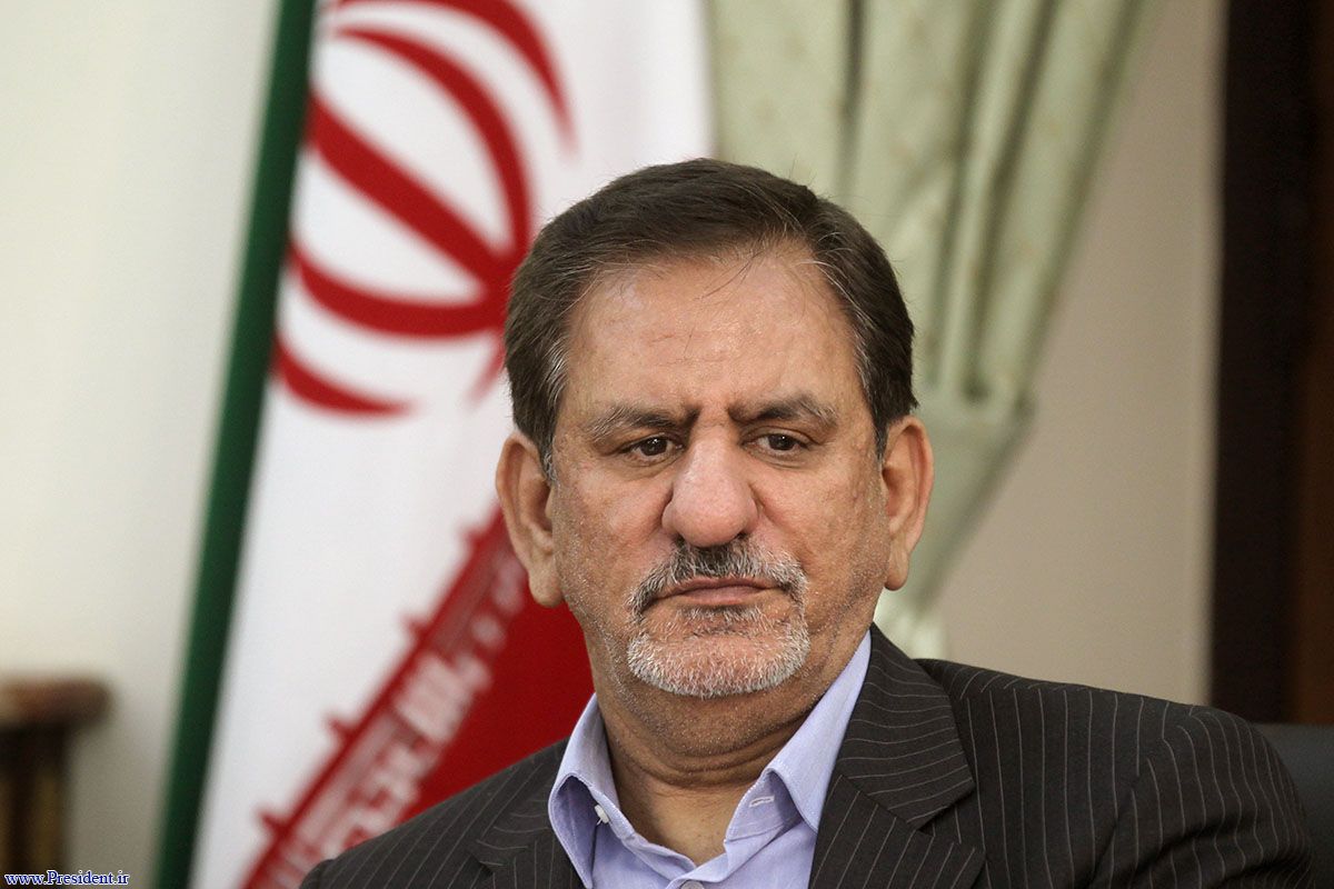 جهانگیری و رفسنجانی در بازدید از اولین کامپیوتر وارد شده به ایران+عکس