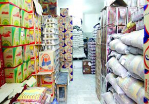 توزیع 900 بسته غذایی بین نیازمندان سمیرم