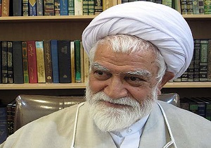 نماینده ولی فقیه: نابودی ایران تنها خواسته آمریکا است