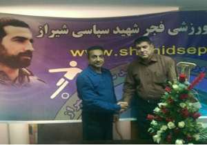 افتخار می‌کنم بار دیگر سرمربی فجر شدم