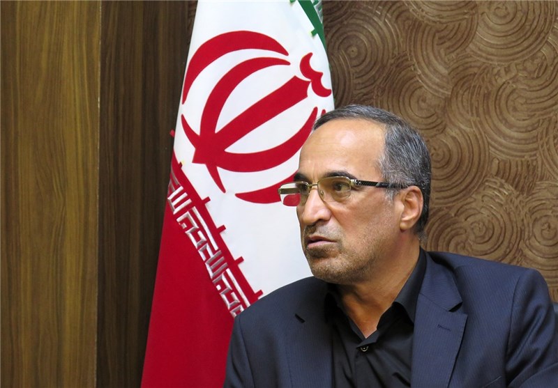 واعظ آشتیانی:فوتبال ایران هیچ معیاری برای قیمت گذاری بازیکنان ندارد/شکست استقلال مقابل العین نباید&laquo;پتک&raquo; شود/سلطانی فر کار جدیدی نکرده است