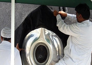 مراسم معطر سازی و مرمت سنگ حجرالسود