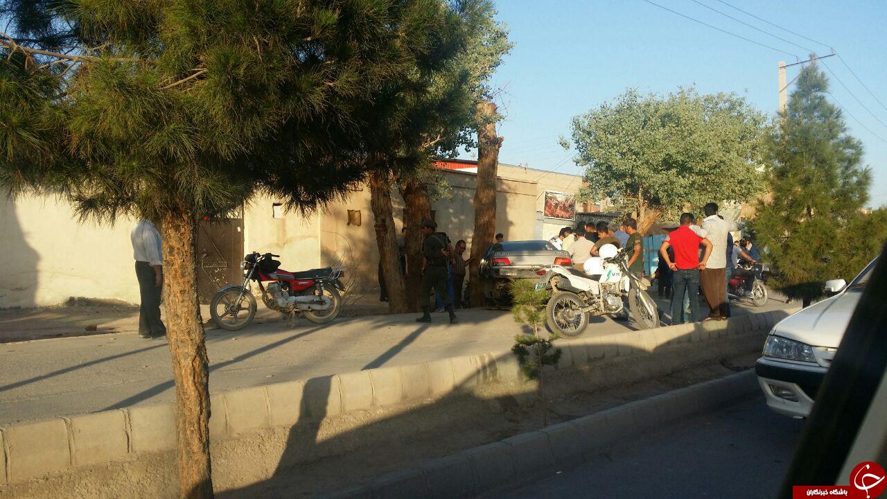 سرعت بالای پژو 405 در کرمان حادثه&zwnj;ساز شد + تصاویر