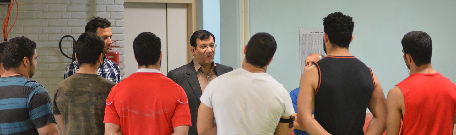 رئیس فدراسیون وزنه برداری با اعضای تیم جوانان دیدار کرد رئیس فدراسیون وزنه برداری با اعضای تیم جوانان دیدار کرد