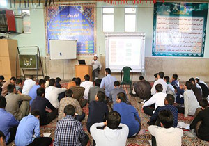 شرکت داوطلبان ورود به حوزه لرستان در دوره «میثاق طلبگی»