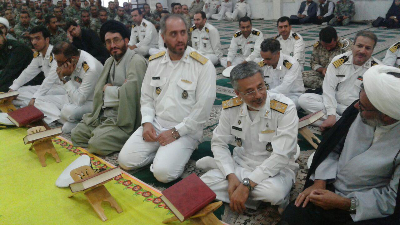 دریادار سیاری: شلیک موشک نشانه اقتدار جمهوری اسلامی است