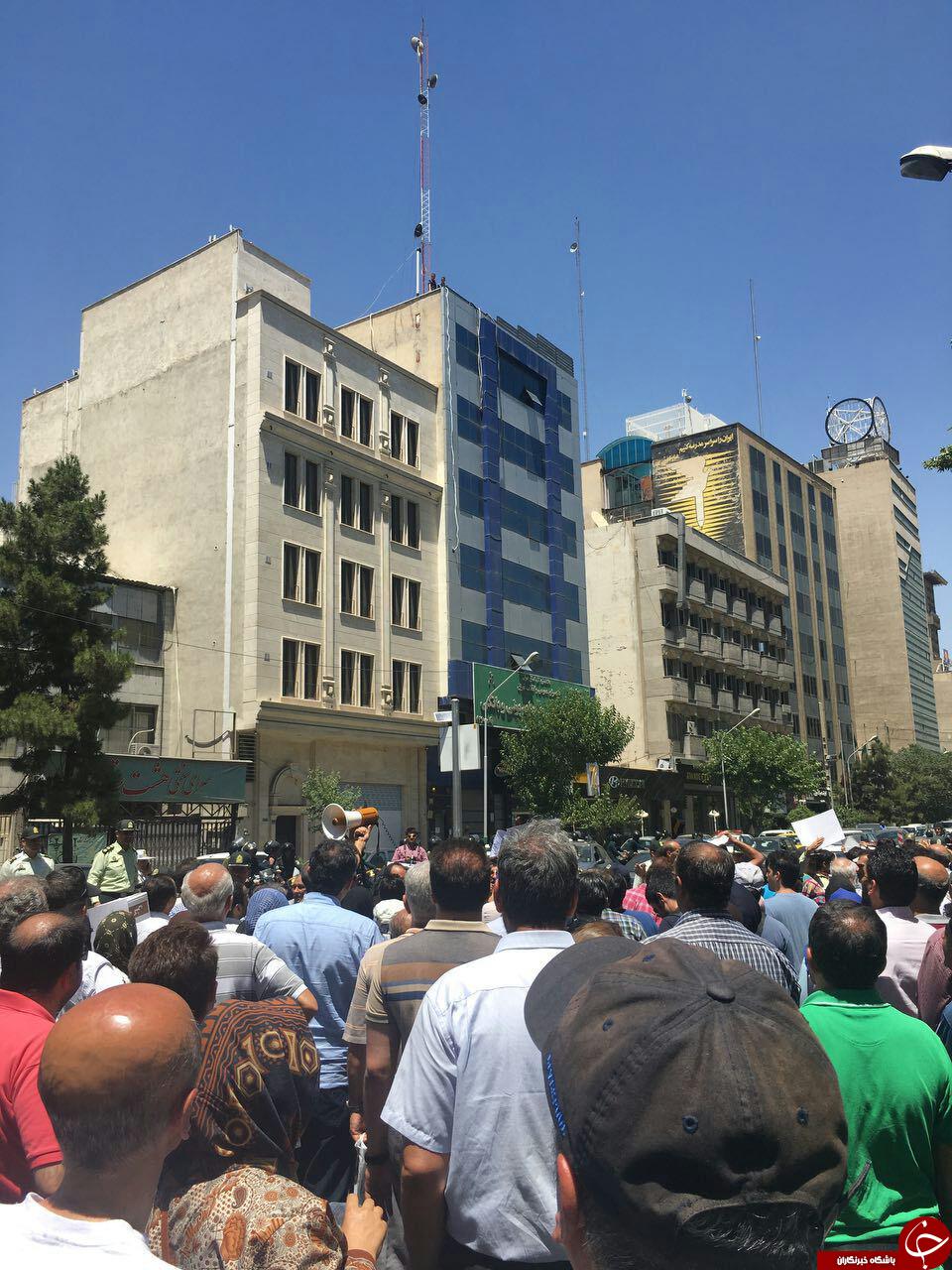 گلایه مالباختگان موسسه آرمان در تهران + تصاویر