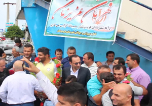 استقبال از مربی و کشتی گیر طلایی مسابقات جهانی