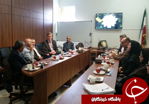 بازدید استاد دانشگاه یو بی سی كشور كانادا از برج پژوهشی شیراز