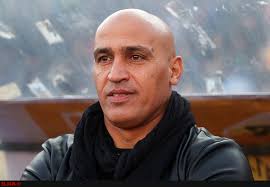 علیرضا منصوریان بر سر مزار مرحوم حجازی حاضر شد