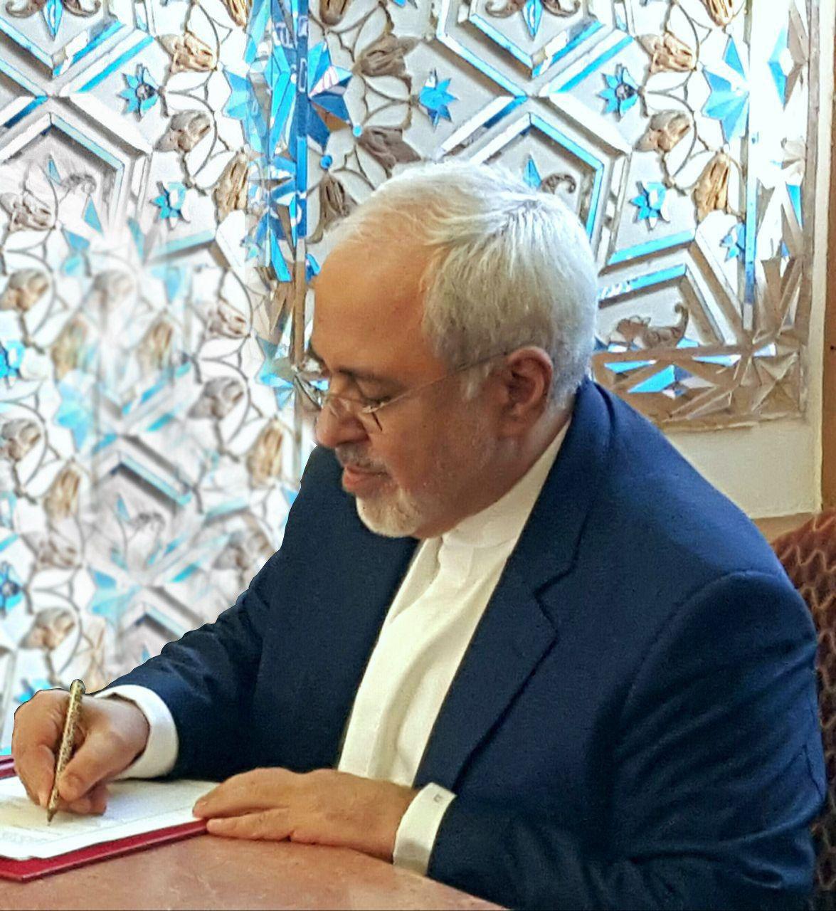 ظریف هفدمین سالروز خروج نیروهای اشغالگر از جنوب لبنان را تبریک گفت