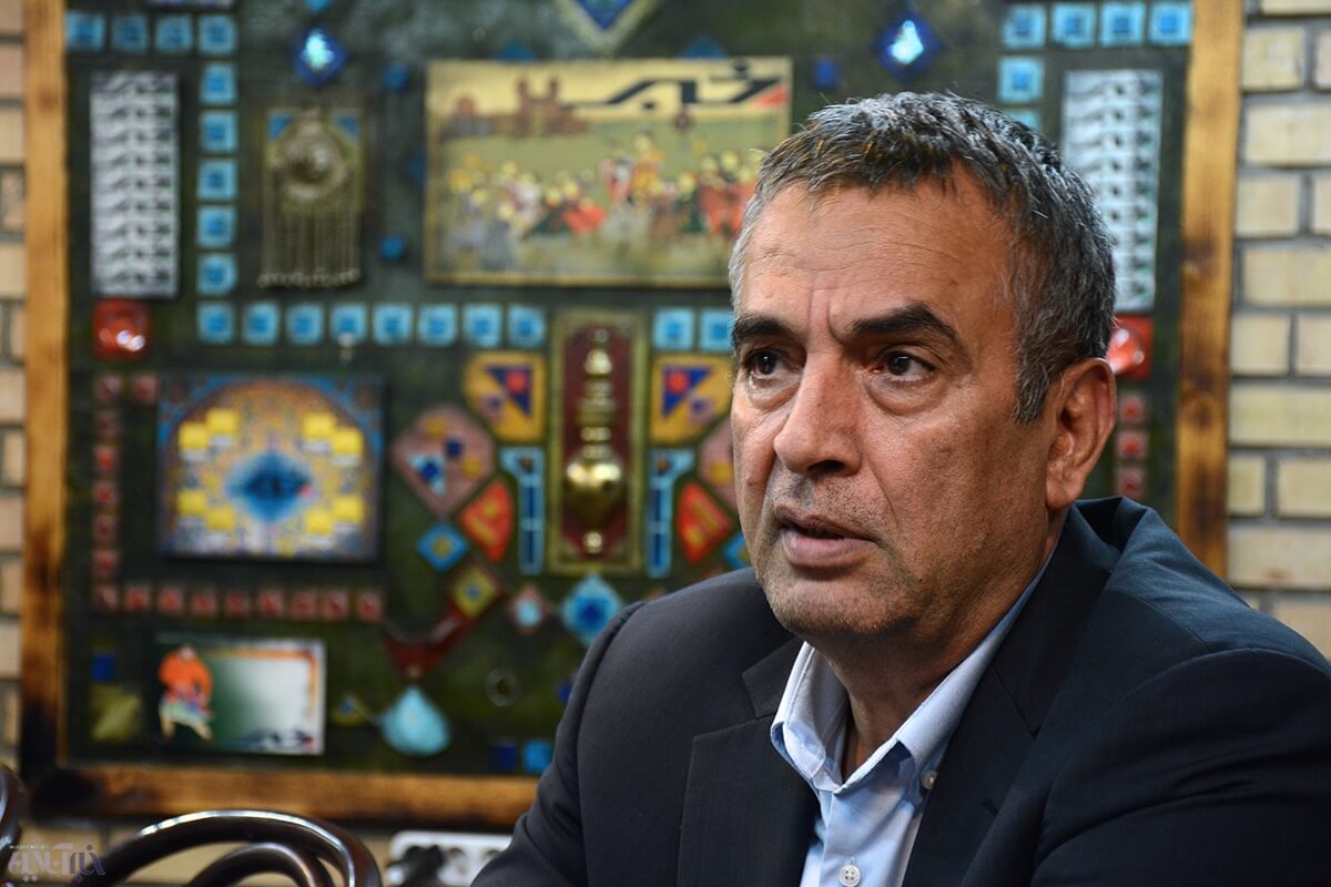 طناب مالیات به دور گردن کسبه