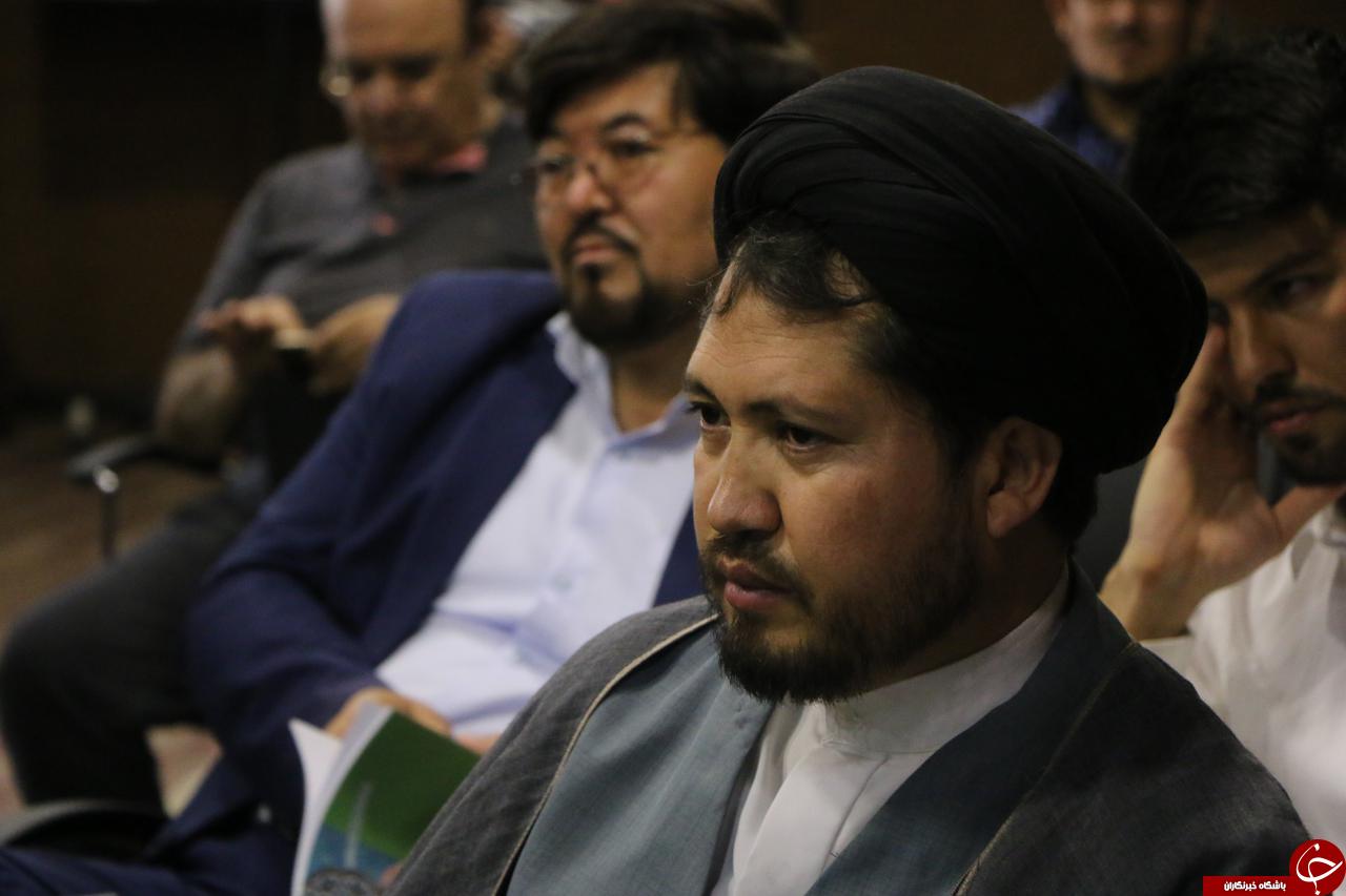 گزارش تصویری از نشست نقد و رونمایی از مجموعه داستان کوتاه دستمال خامک دوزی اثر ریحانه بیانی در کاون ادبی کلمه