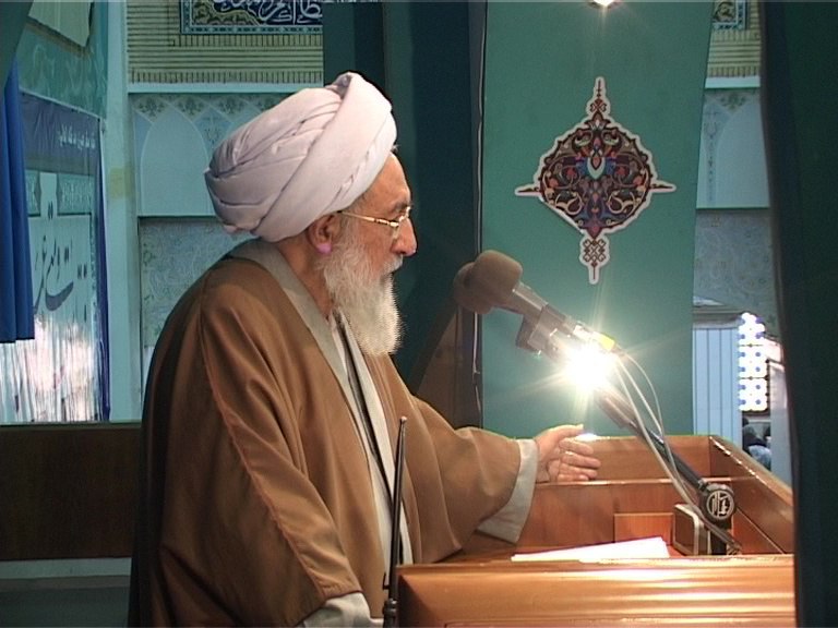 مسئولان ، مطالبات مردم را عملی کنند