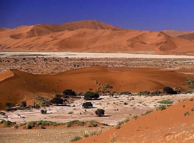 کاهش 60 تا 89 درصدی بارش و فرونشست سالانه 30 سانتی در تهران