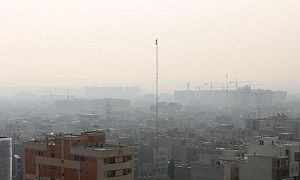 کاهش دید افقی ناشی از گردو غبار در اراک/ وضعیت  هوا ناسالم