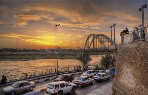نجات جوان 22 ساله از خودکشی رودخانه کارون