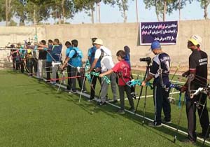 برگزاری مسابقه تیراندازی با کمان در بندرعباس