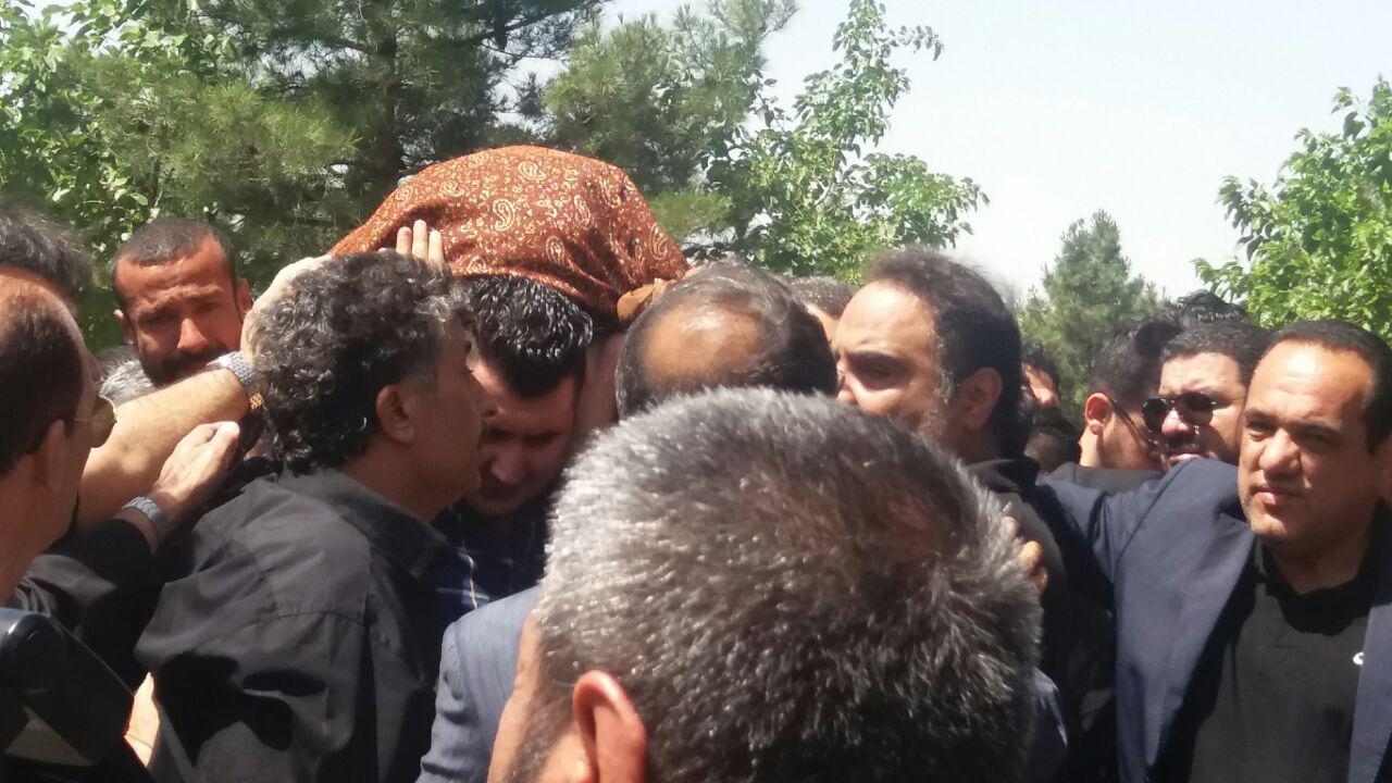 نائینی، همسایه پورحیدری و سید علیخانی شد + تصاویر