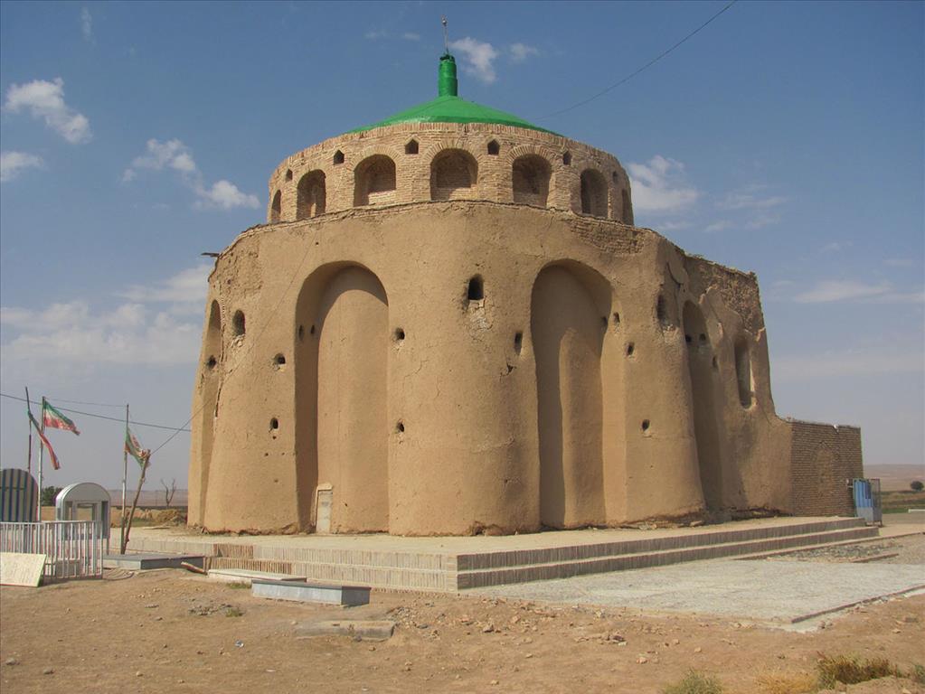 جلوگیری از فعالیت حفاران غیرمجاز در آرامگاه نجم‌الدین کبری شهرستان جوین
