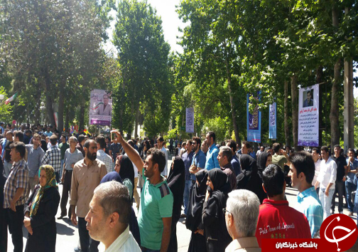 بلاتکلیفی سپرده گذاران موسسه اعتباری توسعه پس از یک هفته/ تجمع مردم برای خارج کردن سپرده&zwnj;ها+تصاویر