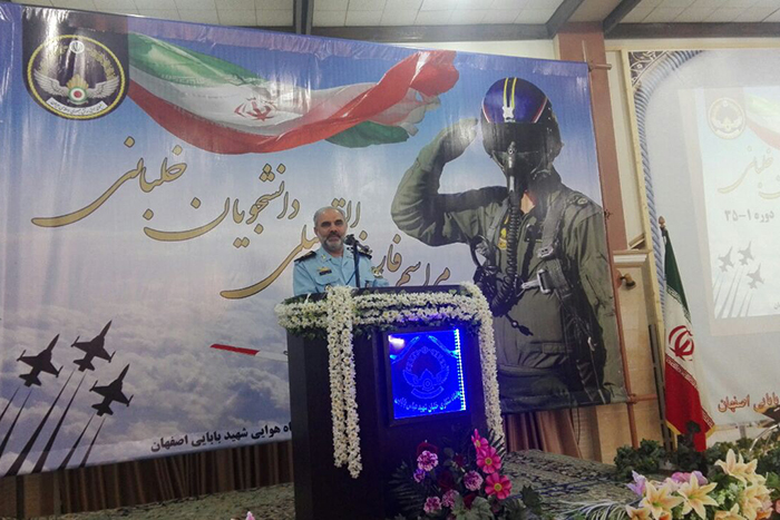 باید دانش خود را به روز نگه دارید و از آرمان‌ها انقلاب اسلامی دفاع کنید