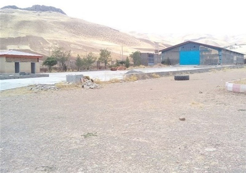 کلنگی که پس از ۱۱ سال هنوز برداشته نشده/ وعده مسئولان باز هم ثمر نداد/ ۱۱ سال معطلی برای ساخت 
